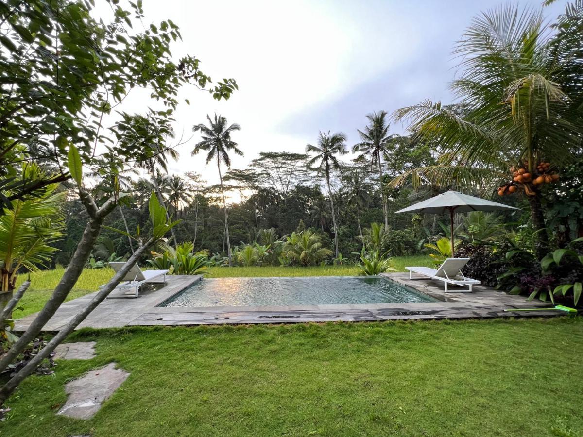 Uma Mupu Retreat Villa Gianyar  Luaran gambar