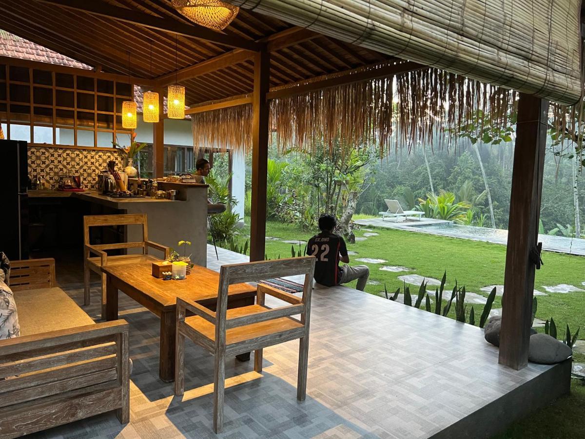Uma Mupu Retreat Villa Gianyar  Luaran gambar