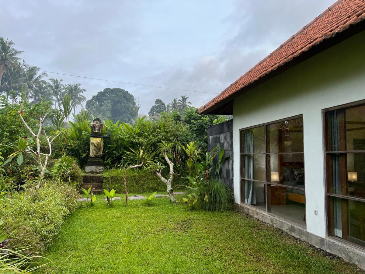 Uma Mupu Retreat Villa Gianyar  Luaran gambar