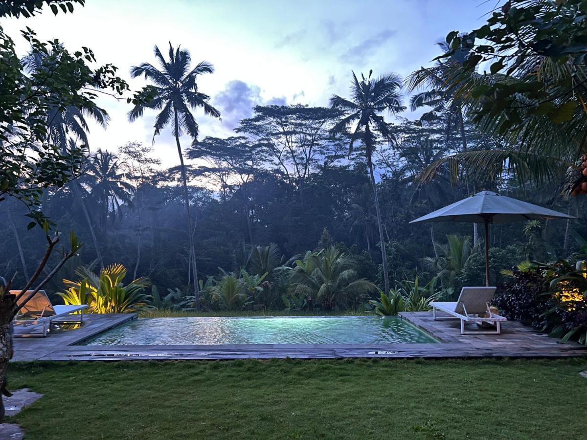 Uma Mupu Retreat Villa Gianyar  Luaran gambar