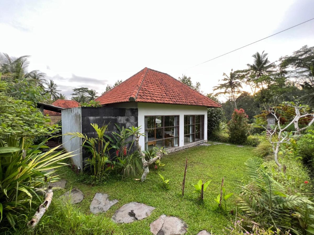 Uma Mupu Retreat Villa Gianyar  Luaran gambar